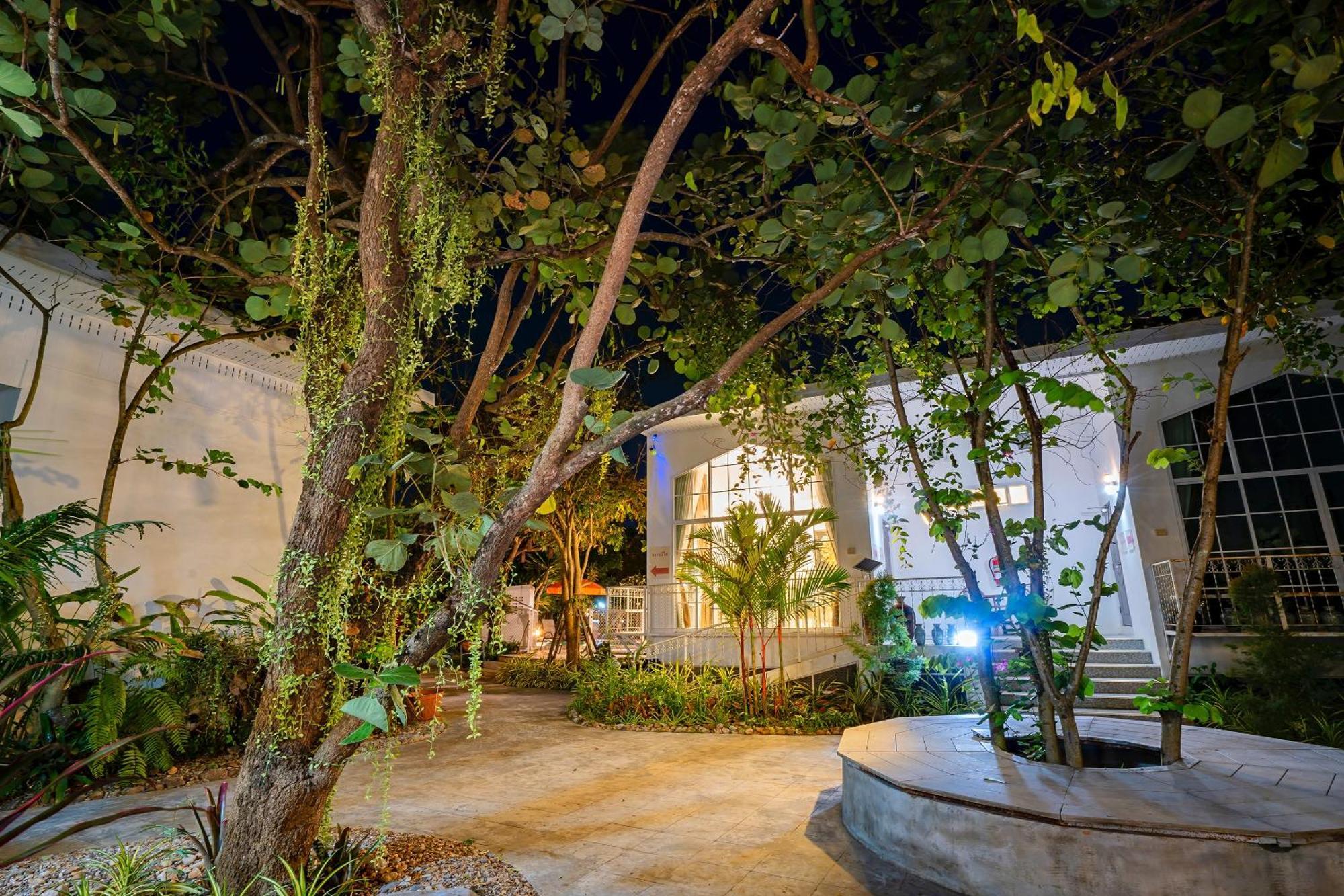 Utapao Sattahip Rayong Resort Ban Nong Sa Екстер'єр фото